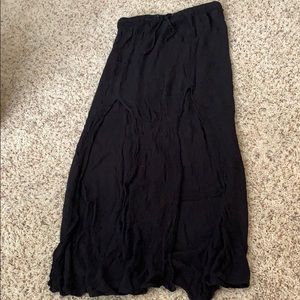 F21 Black Maxi Skirt with 2 long front slits sz M